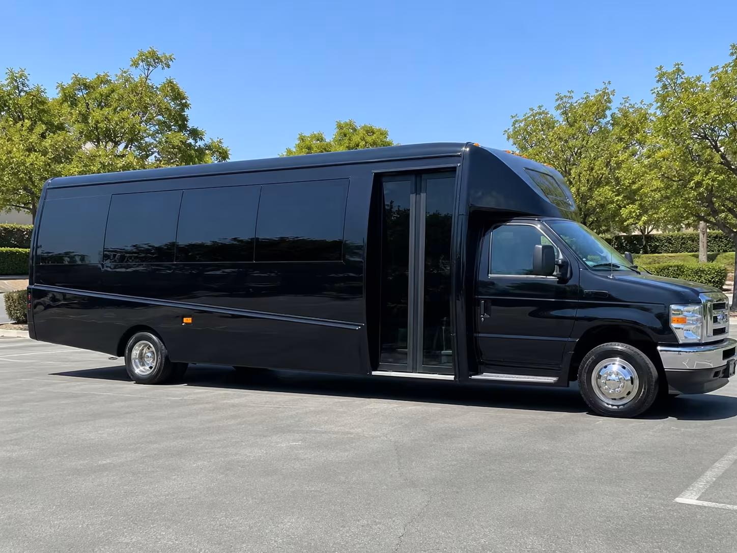 anchorage 20 passenger minibus rental